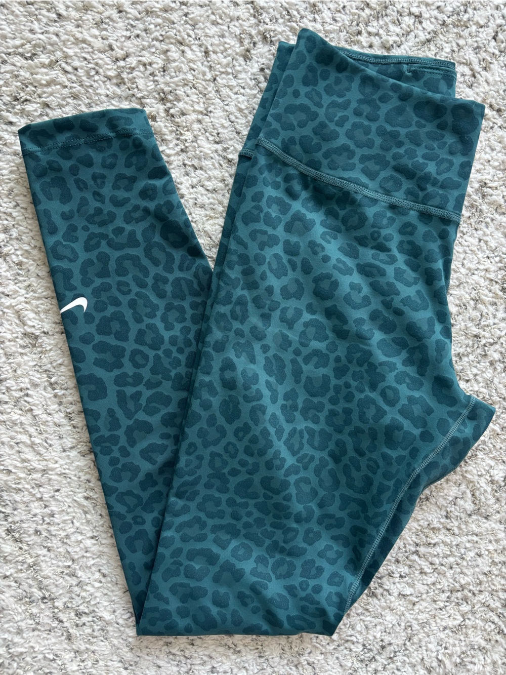NIKE Dri-FIT teal leopard legging